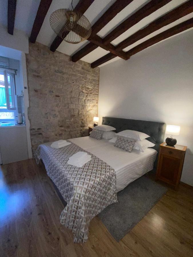 Palace Wall Residences Split Bagian luar foto